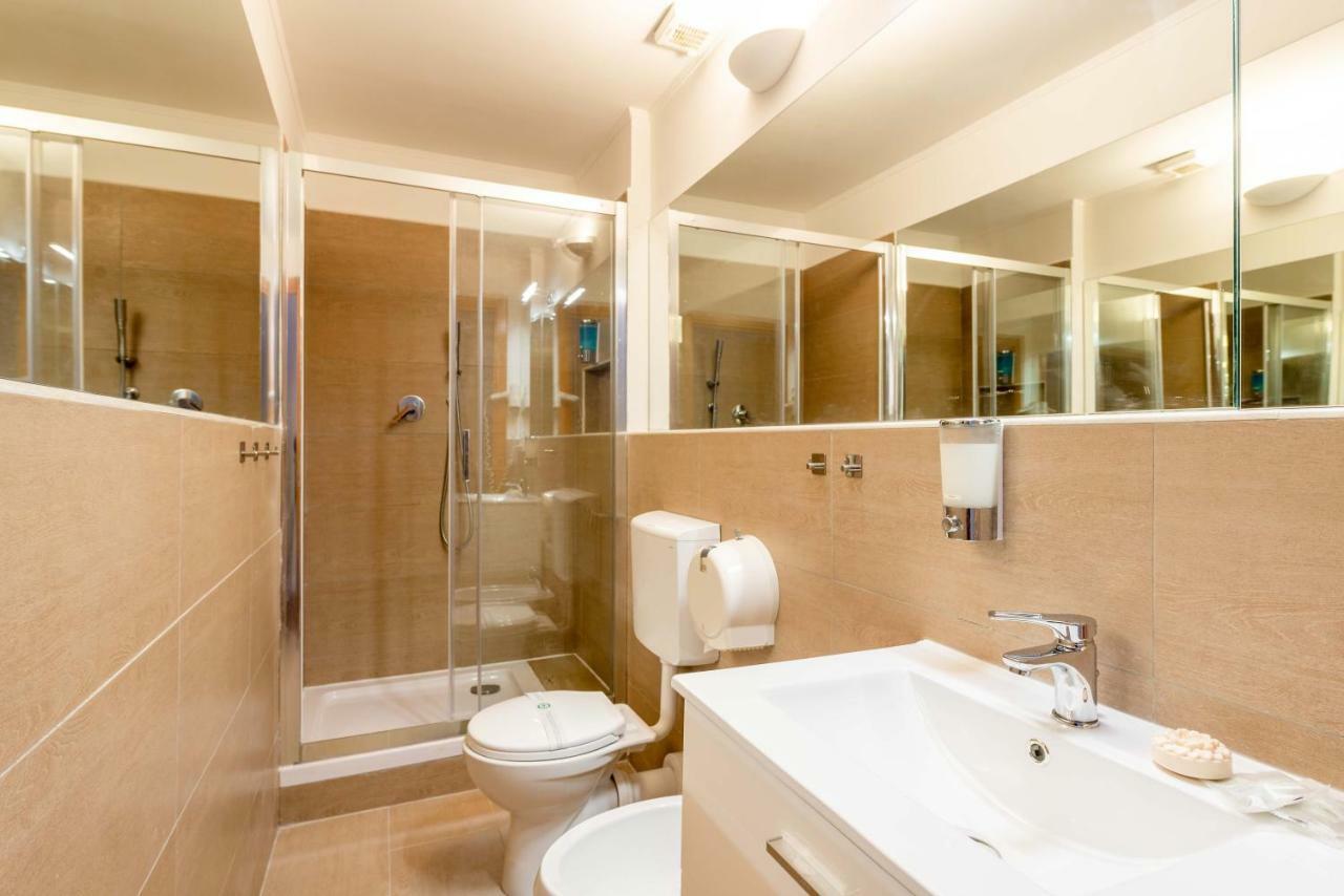 Clavdia Flat Hotel Róma Kültér fotó